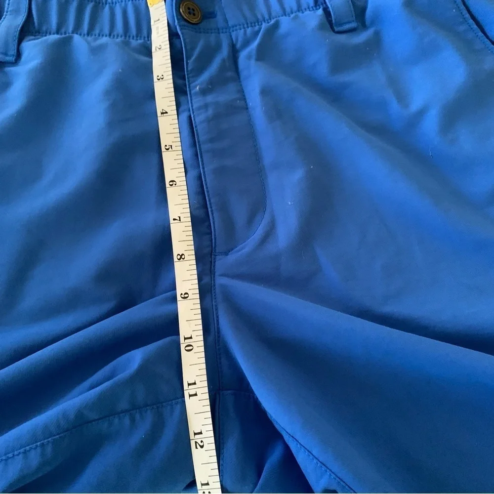Under Armour Loose Fit Royal Blue Grip Waist Performance Shorts Golf Sz 38